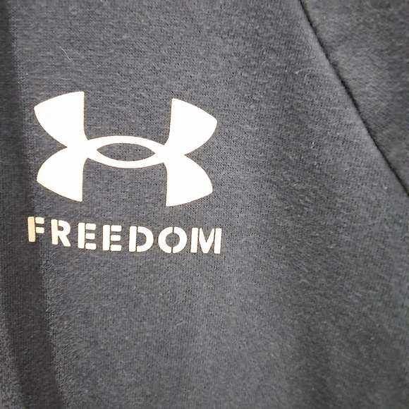 Under Armour Black Hoodie Sweatshirt - Picture 3 of 9